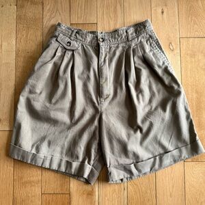 Rafaella Vintage 90s Womens Khaki Baggy Pleated Shorts Size 26